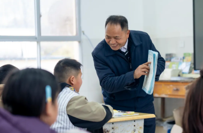 1741049286353780.png 3.png